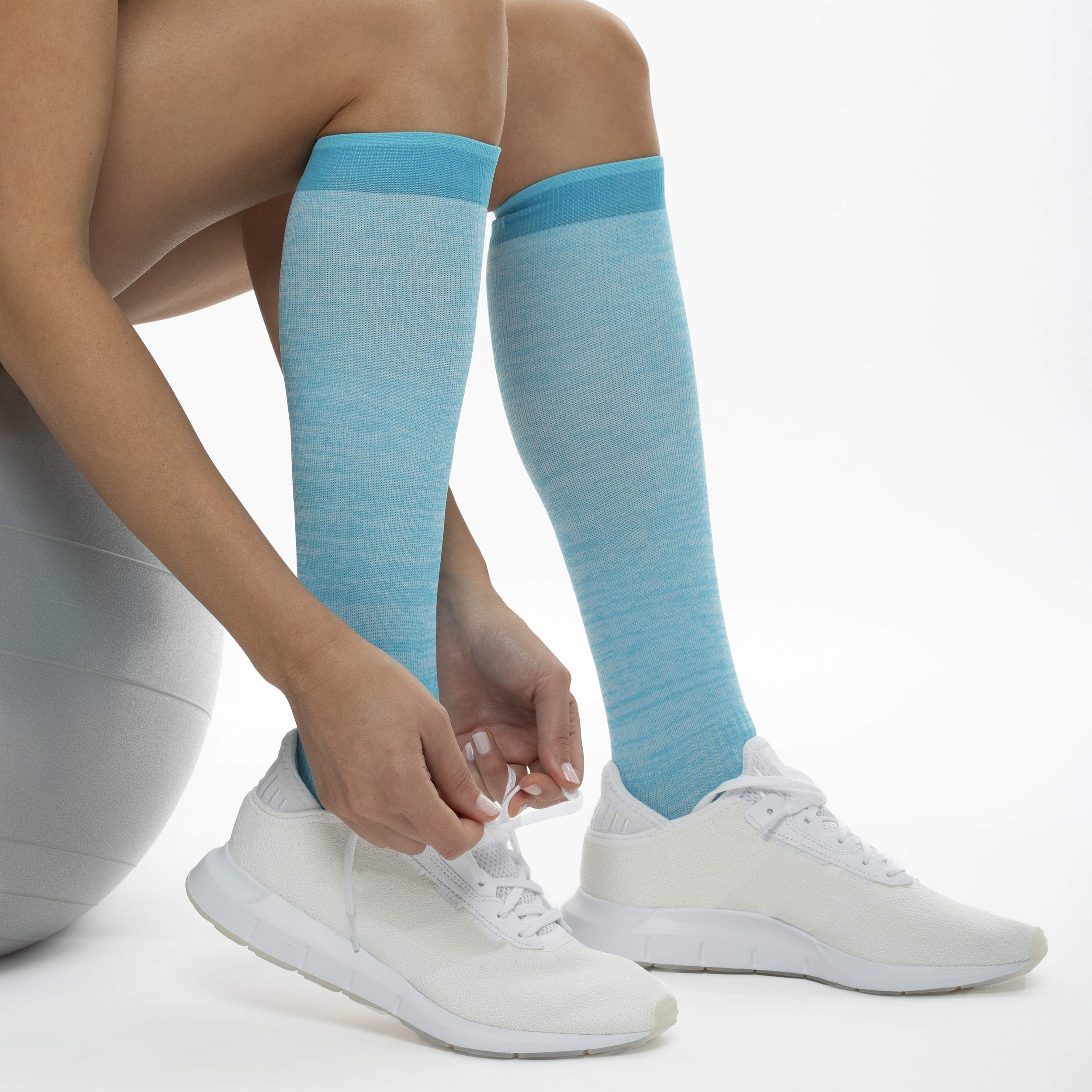 Copper Fit Women's Energy Easy-on/Easy-off Knee High Compression Socks - Image 5